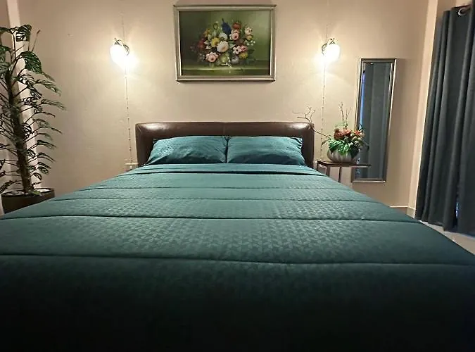 66 Apartment *